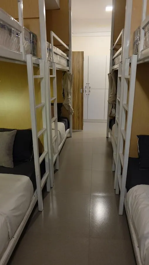 Aria Hostel Yangon 0*,